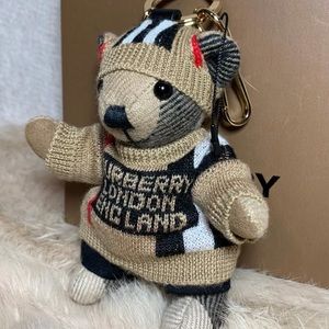 Burberry Thomas Bear in Sweater